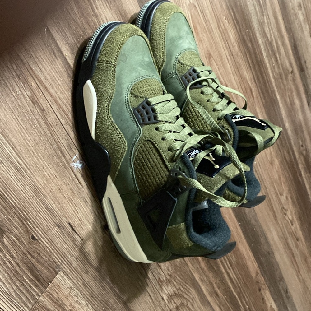 Retro Jordan 4s - Picture 3 of 5